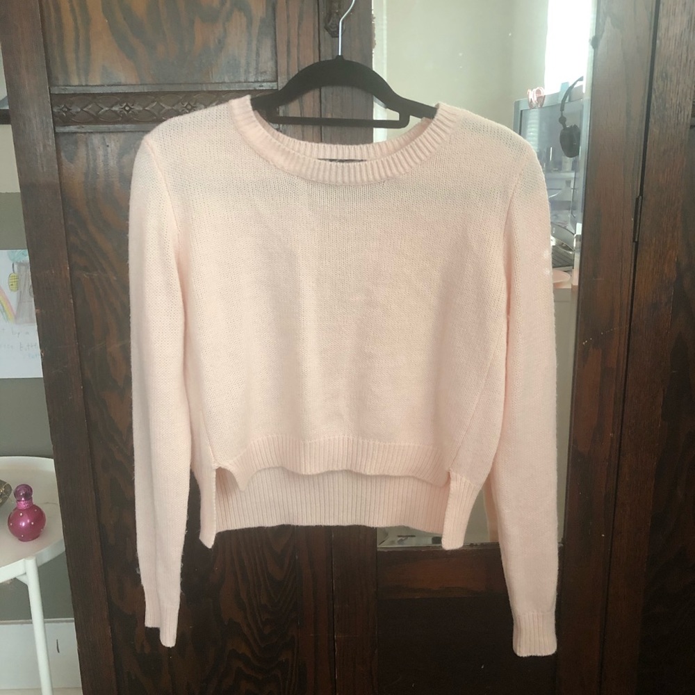 Very cute soft light baby pink cropped sweater
